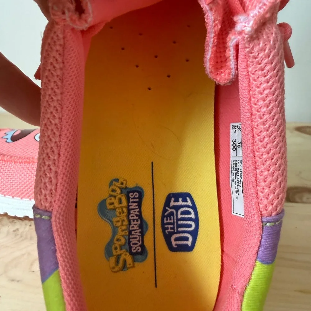 HEYDUDE x SpongeBob Patrick Star Wally Funk Shoes Men's 12 Pink Green 42897-66U